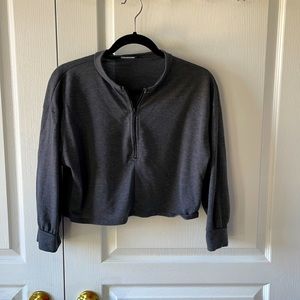 **BLOWOUT SALE $20 OR LESS** Super hot cropped top